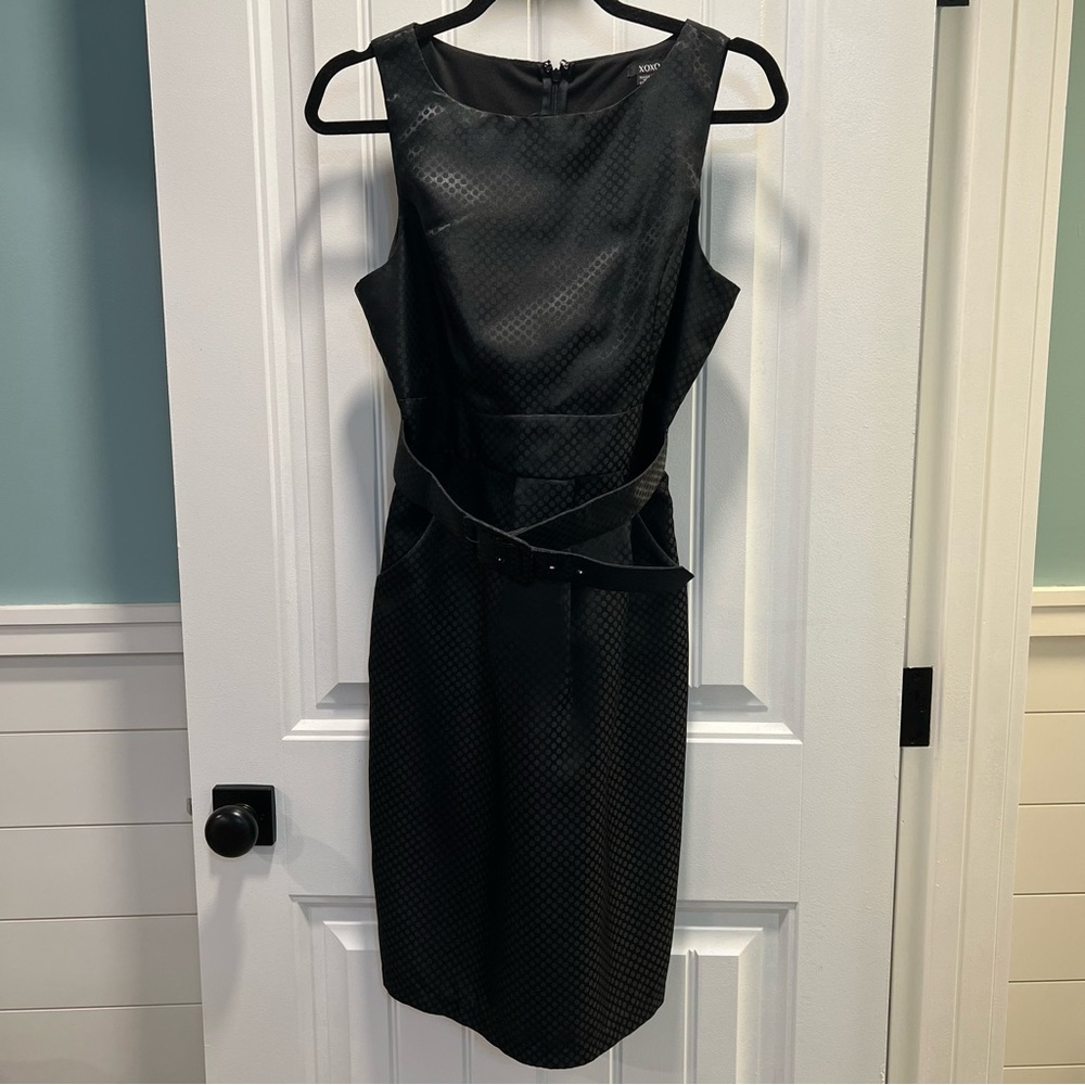 XOXO Black Sleeveless MIDI dress‎ with Black Dots. Size 9.